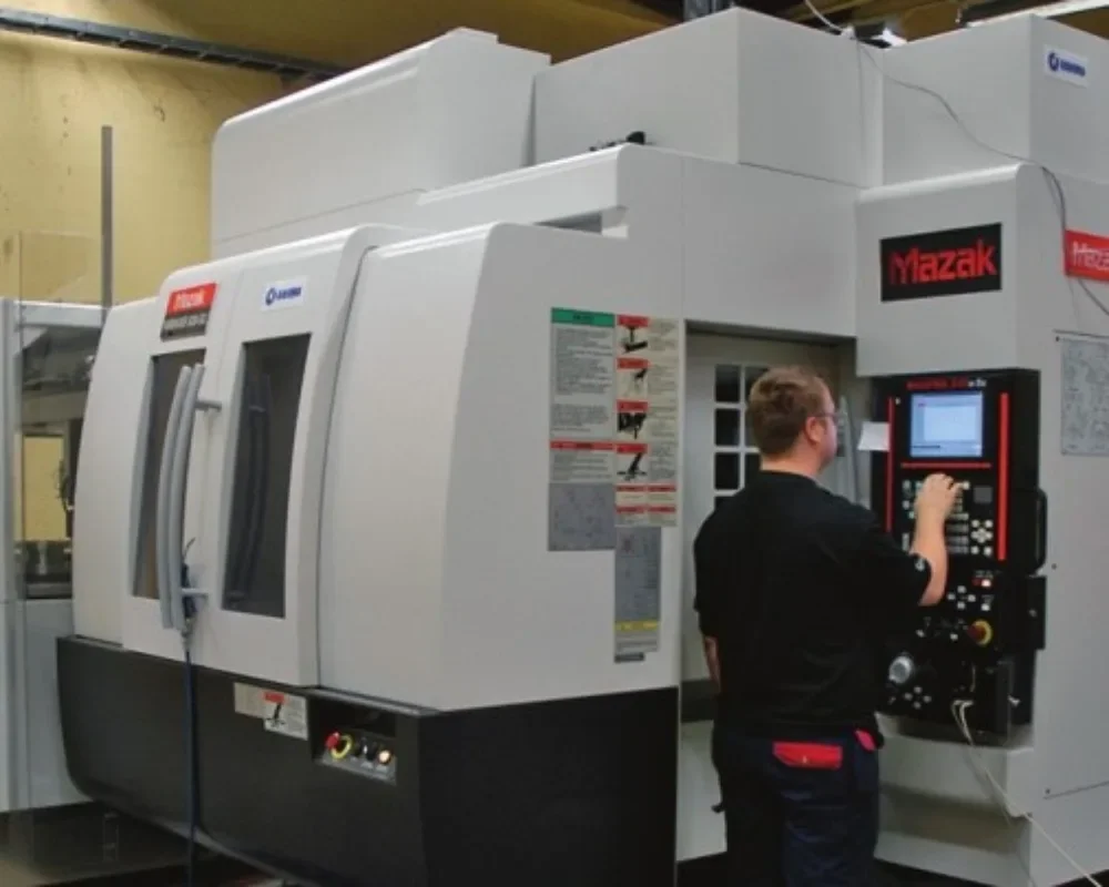 Mazak VARIAXIS 630 Erowa